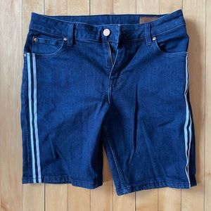 Stripped Shorts